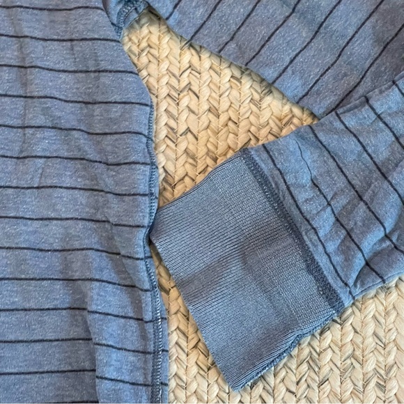 Abercrombie Henley shirt small - Picture 7 of 8